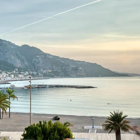 Les Sablettes Panoramic Sea View Apartment